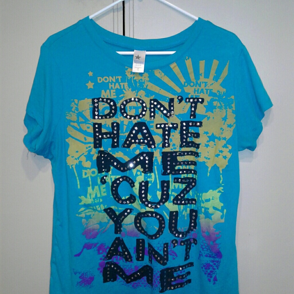 V CUTE sz XL WOMAN'S TOP